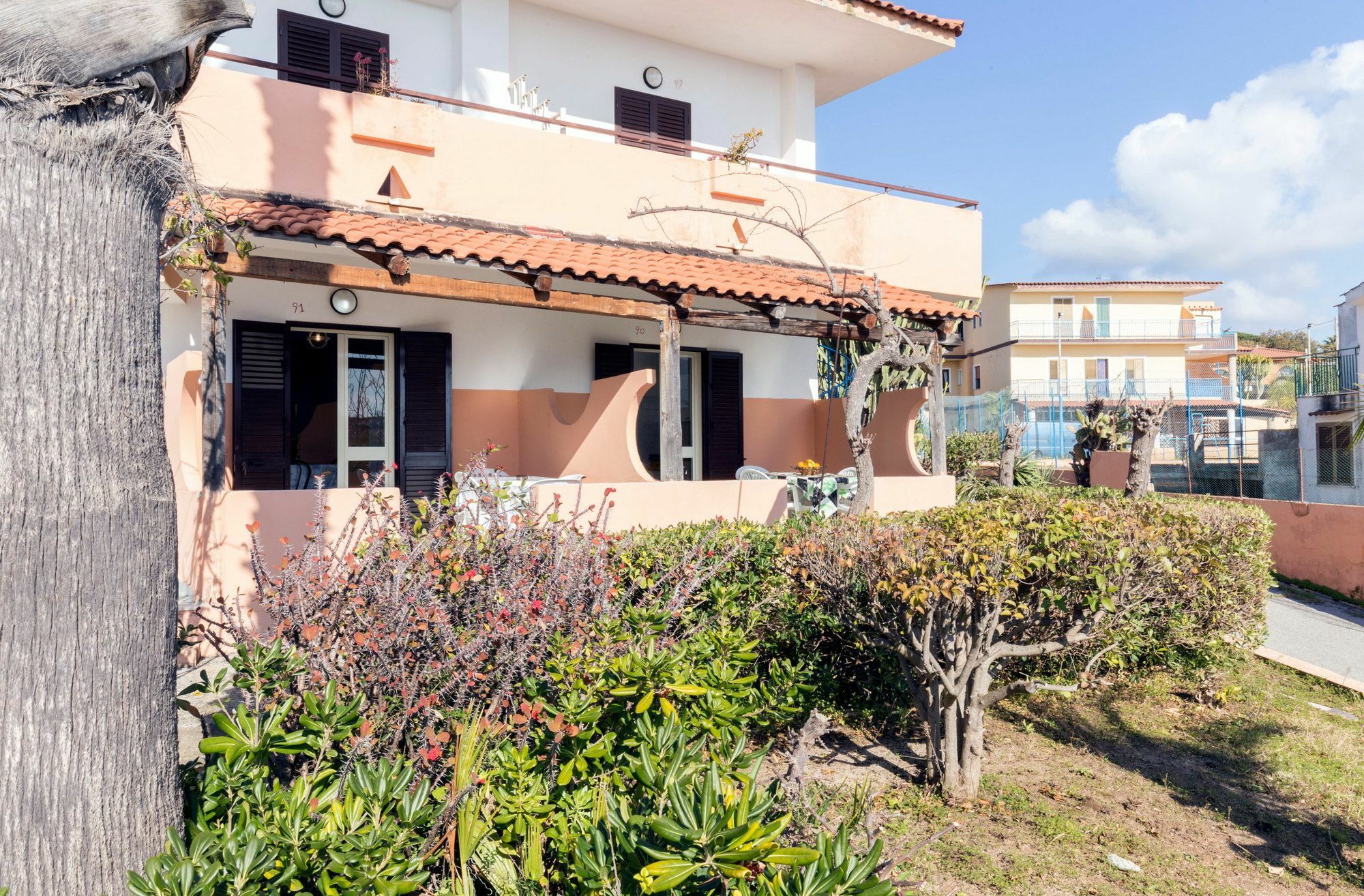 קאפו ואטיצ'אנו Residence Esmeraldo מראה חיצוני תמונה